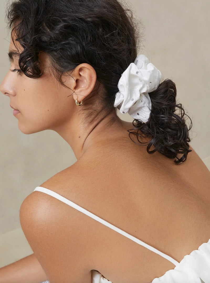 Becca Strass Haargummi in creme - weddorable